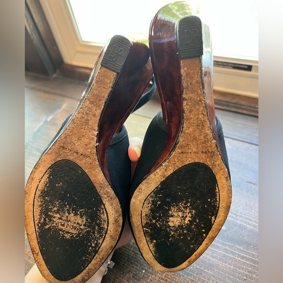 Donald J. Pliner Couture Peep Toe Slingback Tortoise Shell Acrylic Wedges - Picture 8 of 10